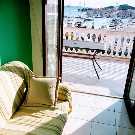 Apartment Tiho&marija Tribunj (Sibenik-Knin)