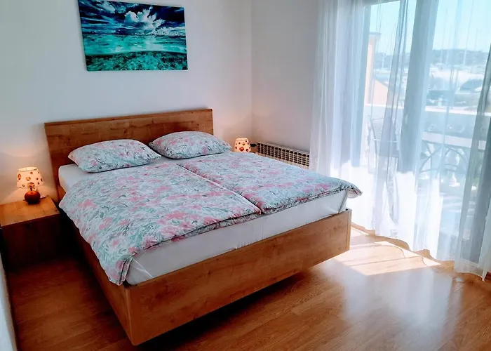 Tiho&marija דירה *